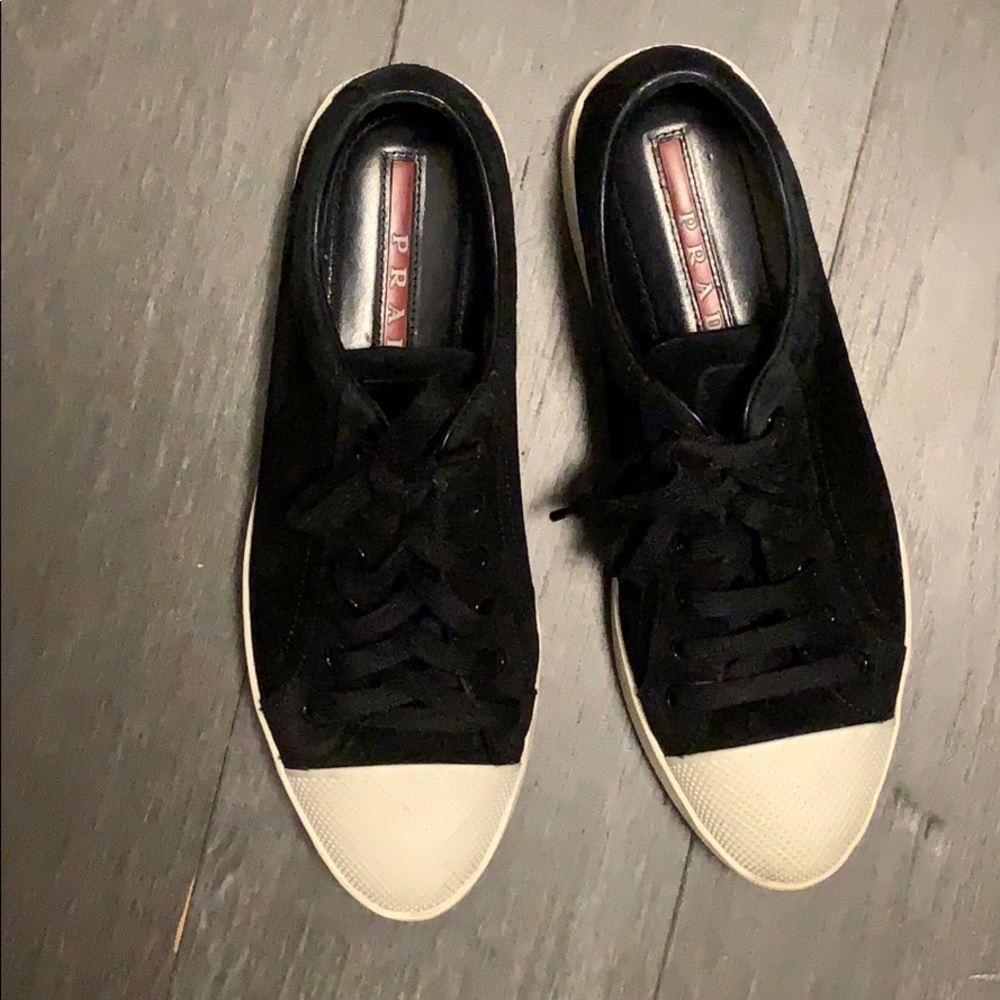 Prada sneakers size 37.5